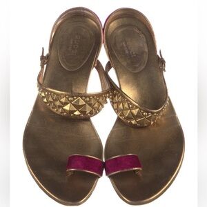 Gucci Metallic Gold Sandals with Pink Accents